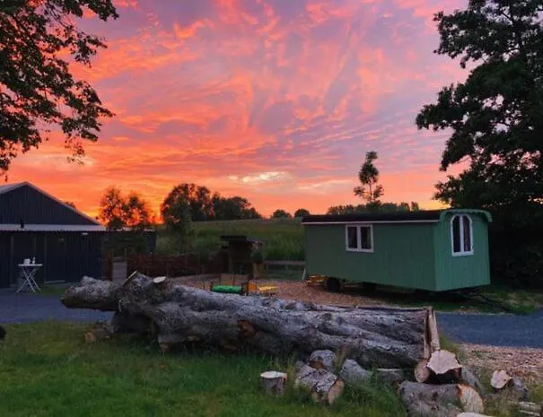 Camping Buiten Aan De Baak *