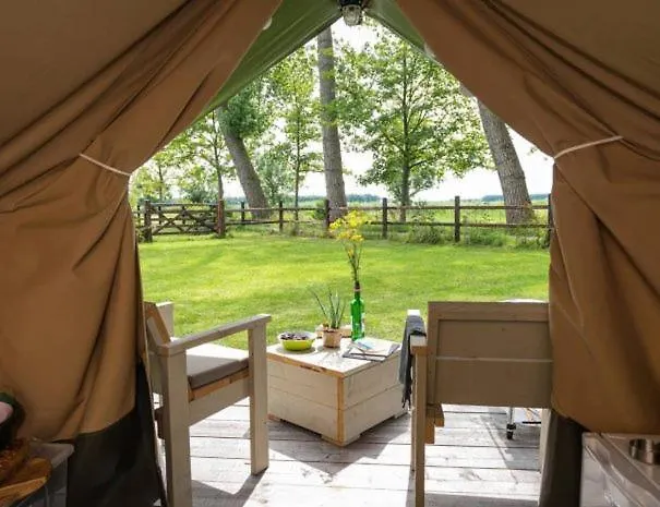 Camping Buiten Aan De Baak