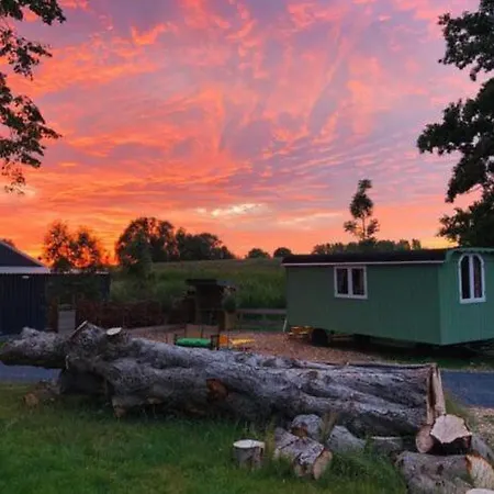 Campsite Buiten Aan De Baak *